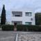 2 bedroom 4 bed