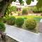 Toulas Apartments