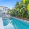 Bridgeport pet-friendly Pool Getaway