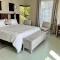 Manor on the Bay Guest House