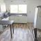 Vivs Place- Pet friendly- 1 min walk to Shaws Creek