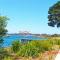 Vivs Place- Pet friendly- 1 min walk to Shaws Creek