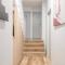 Comfy Triple Room - Centrally Located of SYDNear- Central Station Town hall ICC Darling Harbour UTS USYD - Shared Bathroom