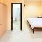 Urbanview Hotel Ling near Jawa Timur Park 2