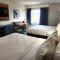 Country Inn & Suites by Radisson, Dahlgren-King George, VA