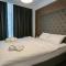2Bedroom Apartment in a Complex Featuring a Pool and Casino