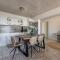 Villa Venia - Cozy Escape with Scenic Sew View, by ZanteWize