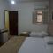 Rhuds Hotel