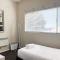 Cheerful 3-bedroom home with free parking on site