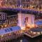 Hollys City Skyline-Views, Pool, Spa, CBD Central