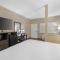 Best Western Plus Park Place Inn - Mini Suites