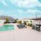 The View Luxury Villa with marina access, free ka yak and private pool - Al Dana Island Fujairah