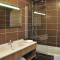 Golden Tulip Pornic Suites- Appart Hotel