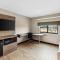Super 8 by Wyndham Marston