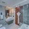 Howard Johnson Plaza by Wyndham Dubai Deira