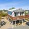 Newly Renovated 2 Bedroom Beach House Free Parking Newly Renovated 2 Bedroom Beach House Free Parking