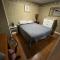 Intimate 1 Bedroom Apt by UHS