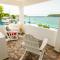 Beachfront Suite 6 Karaya