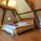 Impressive restored farmhouse with pool - Campsegret