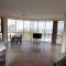 Foto: Golden Sea View Apartments 12/172