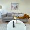 Lovely 2Bed Apt in the heart of CBD with parking