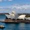 Lovely 2Bed Apt in the heart of CBD with parking
