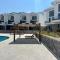 Wake Up by the Sea Oceanfront Garden Retreat with Pool