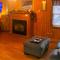 Bear Valley - Riverfront, Starlink WiFi & Hot Tub