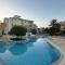 Sunrise Beach Club, Bogaz