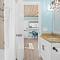 Parrot Beach Cottages Suite #4