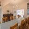4 Bed in Aberdovey DY038