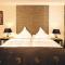 Hotel Business & More