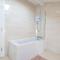Brightwater 2nd floor Apartment for up to 6 guests near North Bay beach
