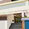 Super Townhouse MG Road Near Commercial Street