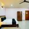 Super Townhouse MG Road Near Commercial Street