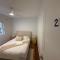 Peaceful Randwick Apt With Parking
