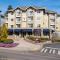 Marshall Suites Bainbridge Island, SureStay Collection by BW