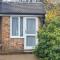 Apartment - Sleeps 2 - Parking - Wi-Fi
