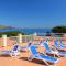 Apartment Palmiers I-4 by Interhome