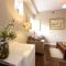 Woodstock Suites