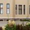Stylish Apartment in Historic Villa Doll, City Center