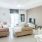 3-Bed Apartment - Sleeps 6 - Free Parking