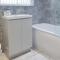 White Towers - Hw7625