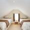 Stable Cottage - Hw7452
