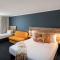 ibis Styles Orange
