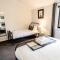 Cedar Holiday Units - Apartment 4