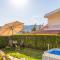 Santa Barbara Garden and Pool Home
