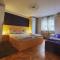 Central apartment with garage