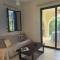 Tranquil Poolside apartment with stunning views