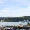 Sydney CBD modern apt with pool gym parking 8 ppl